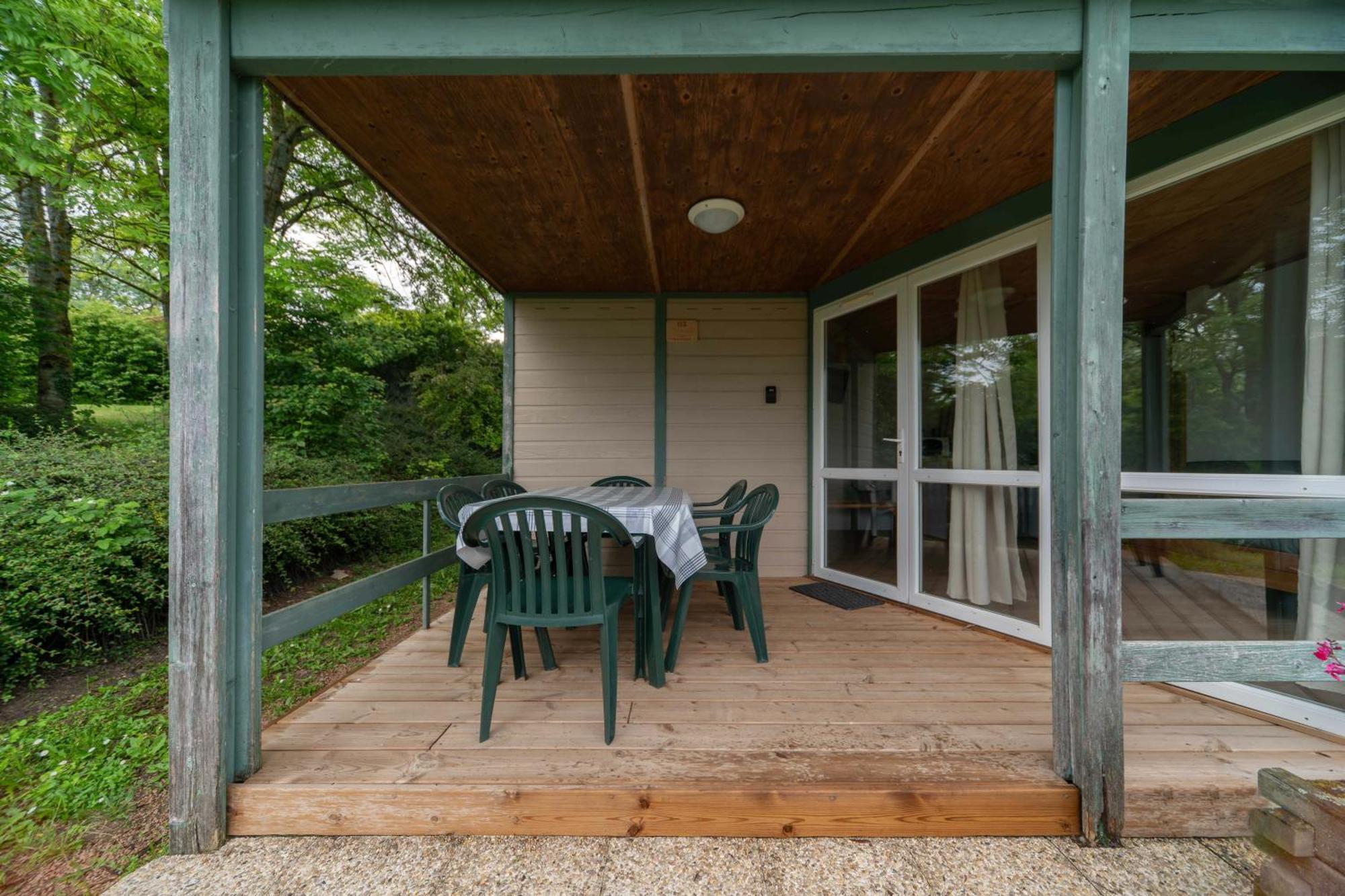 Camping Le Mont Libre - Cottage & Espace Nature - Гана Екстериор снимка