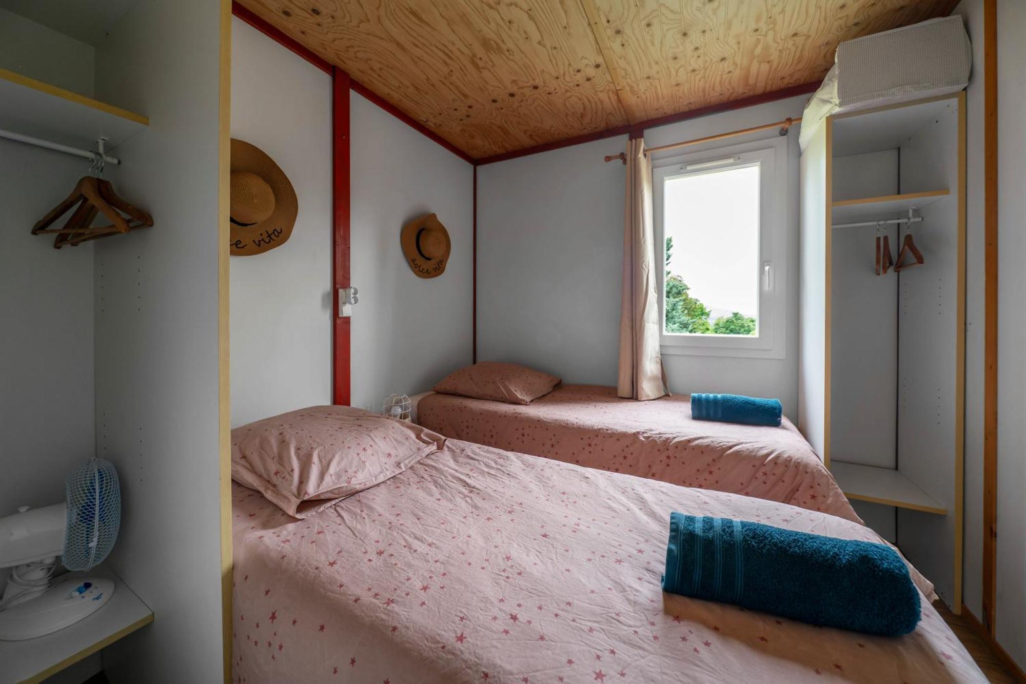 Camping Le Mont Libre - Cottage & Espace Nature - Гана Екстериор снимка