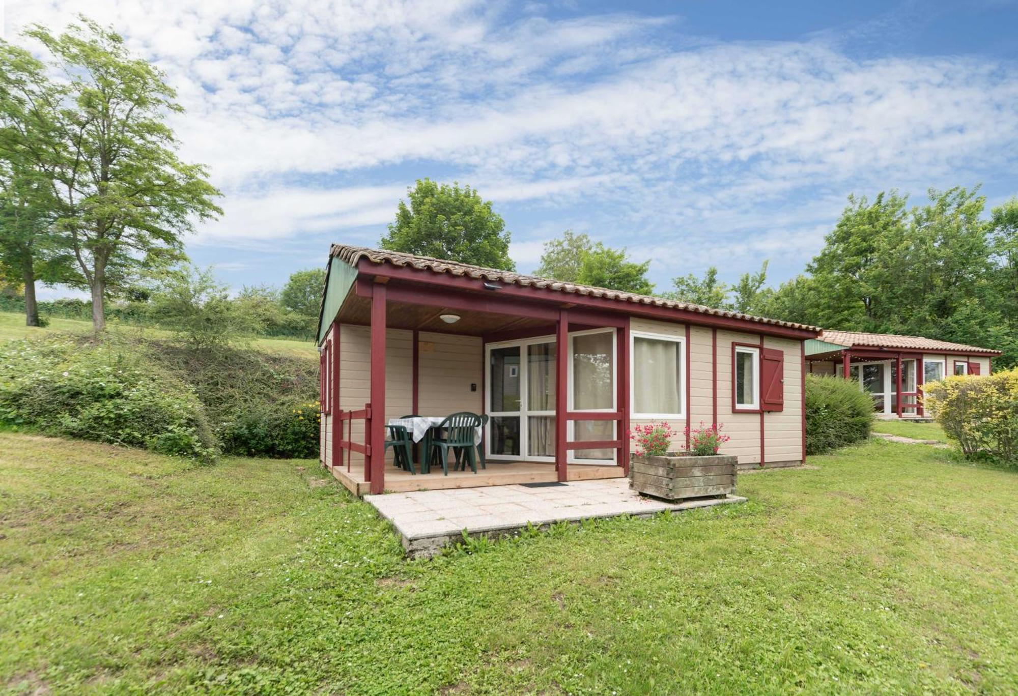 Camping Le Mont Libre - Cottage & Espace Nature - Гана Екстериор снимка