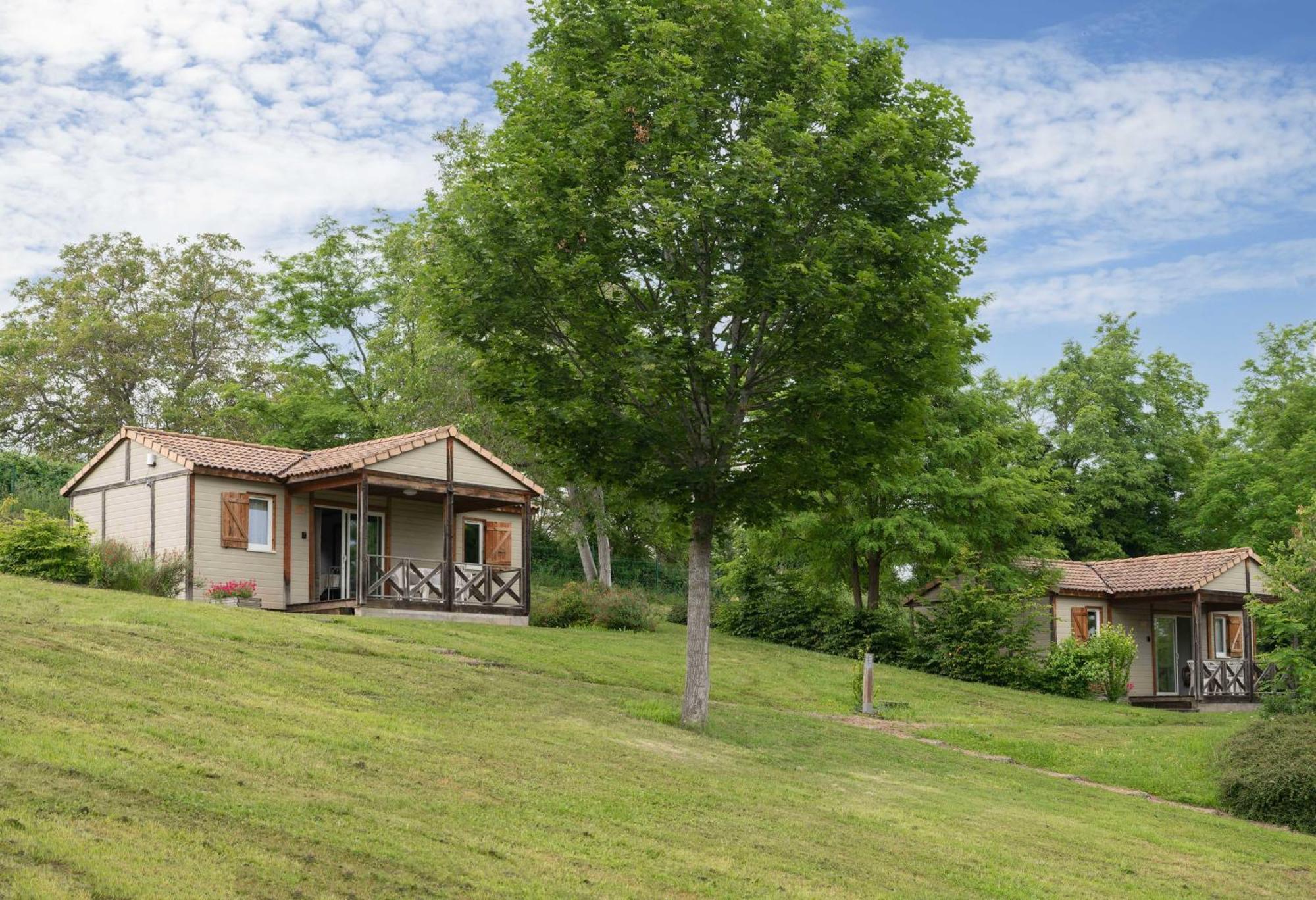 Camping Le Mont Libre - Cottage & Espace Nature - Гана Екстериор снимка