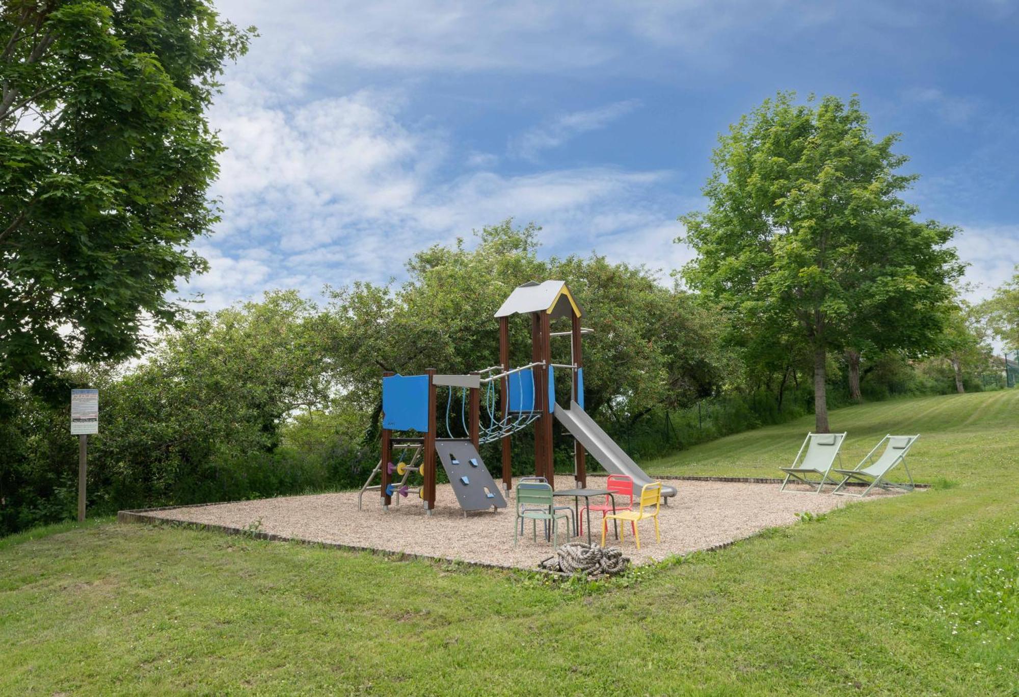 Camping Le Mont Libre - Cottage & Espace Nature - Гана Екстериор снимка